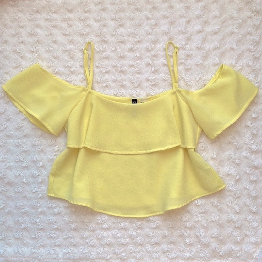 H&M Divided Yellow Off Shoulder Ruffle Crop Top